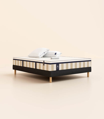 Pack lit 2 places Hybride Plus Matelas Hybride Air+-Hybride Air+-Sommier tapissier-Noir Anthracite-Pieds Hêtre clair-Standard